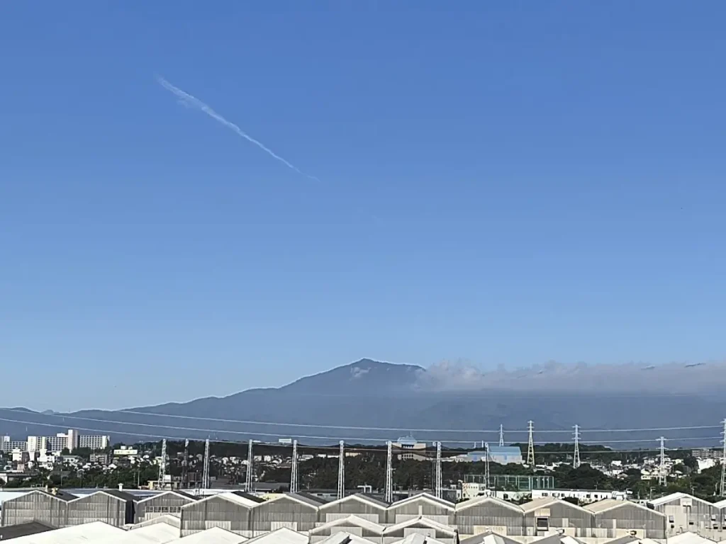 霧箱実験　飛行機雲